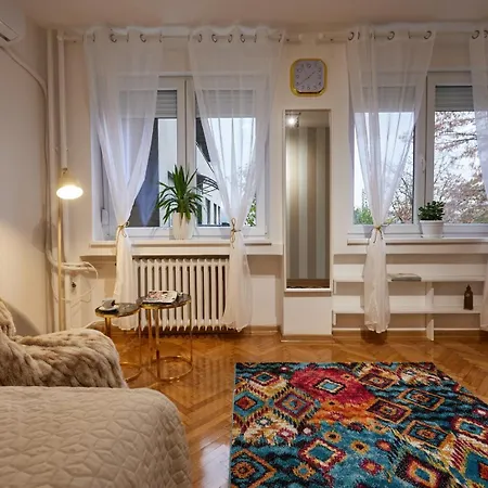Best Choice Hram Centar Belgrad Exteriör bild